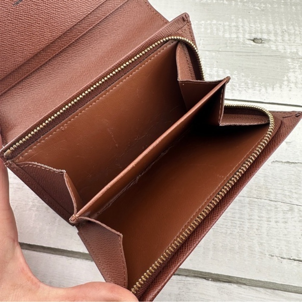 AUTHENTIC LOUIS VUITTON Monogram Porte-Monnaie Billets Tresor Wallet. - Picture 3 of 16